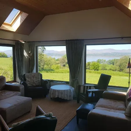 Canfee Holiday home *